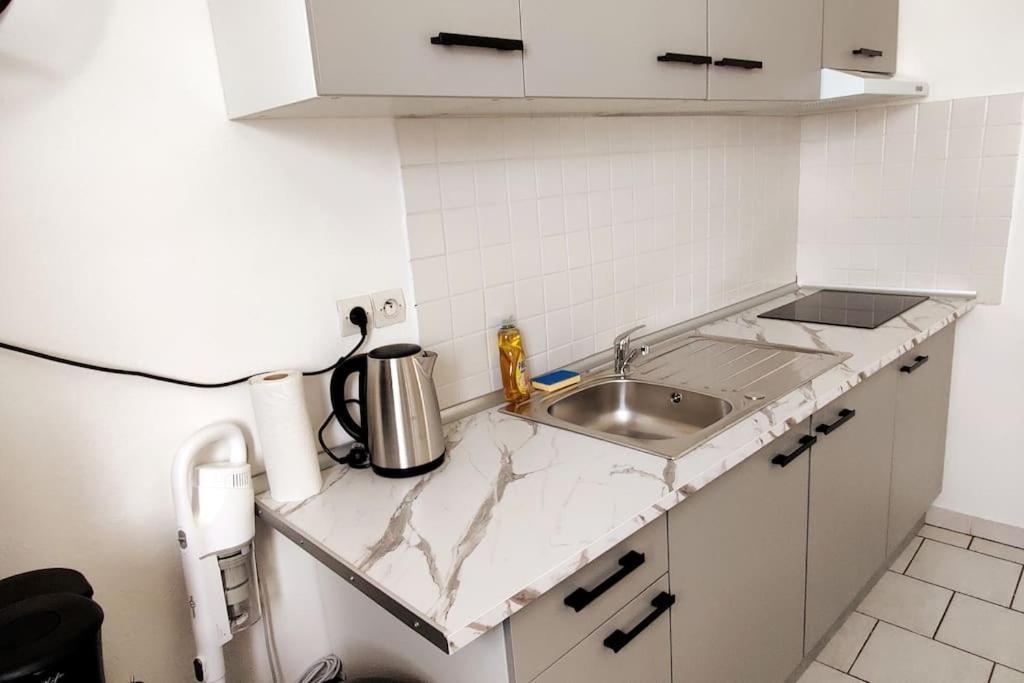 Appartement Style Industriel Au Centre De דואי מראה חיצוני תמונה